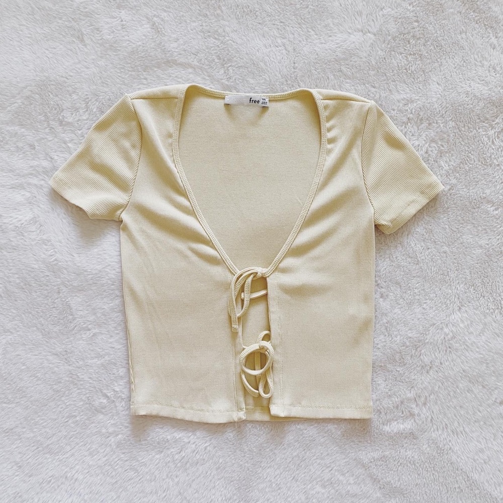 Aritzia yellow top